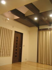 ���r���O