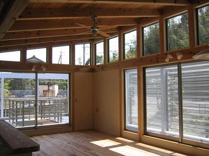 ���r���O