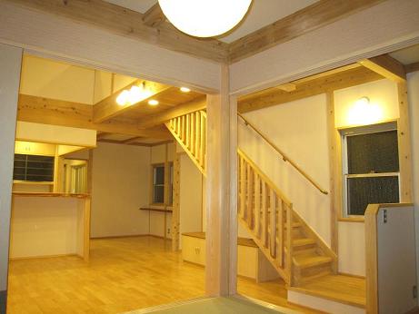 ���r���O