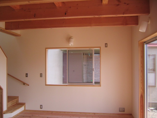 ���r���O