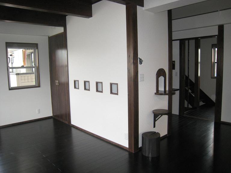 ���r���O